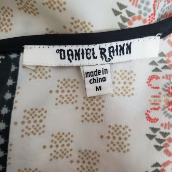 Daniel Rainn Patterned Tank Top Style 12931 - Picture 5 of 6